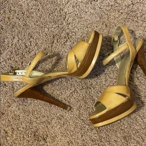 Stuart Weitzman Nude Patent Heels